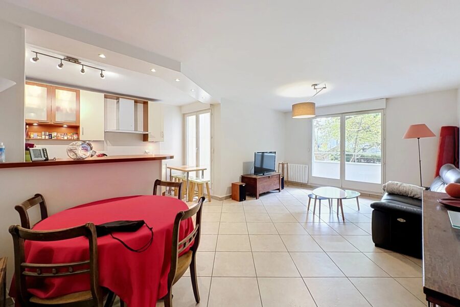 Appartement à vendre à Montigny-le-Bretonneux — Vue parc & jardin — photo 2