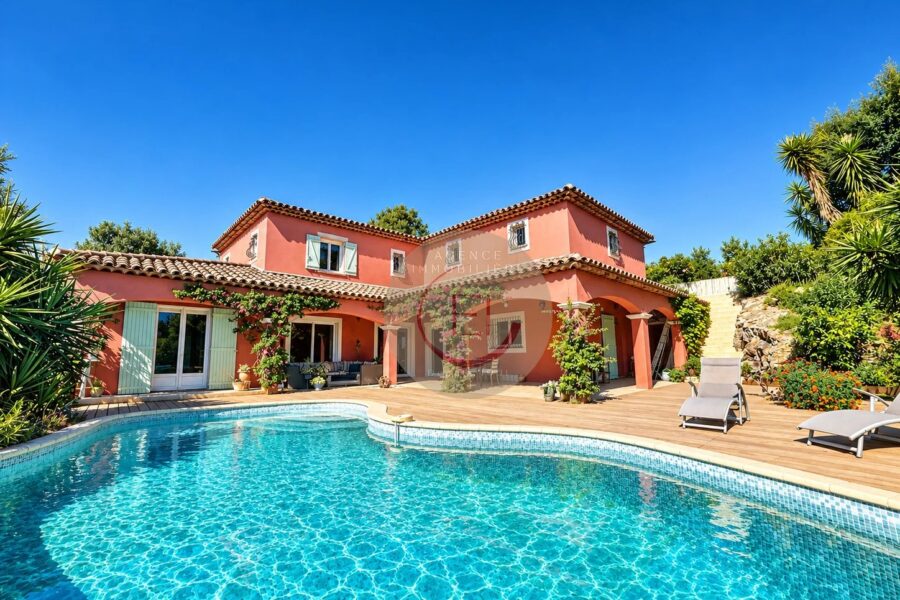 Maison à vendre à Les Adrets-de-l&rsquo;Estérel — Vue mer — photo 9