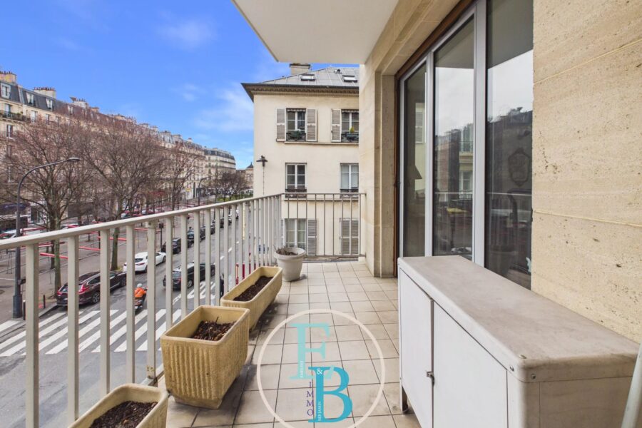 Appartement à vendre à Paris 17e arrondissement — Vue sur la ville — photo 4