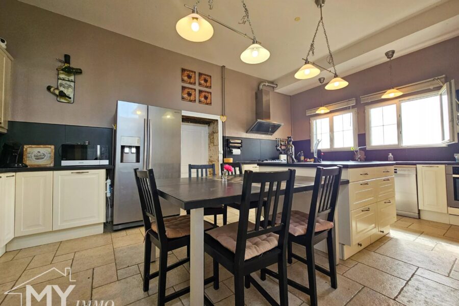 Maison à vendre à Les Lèves-et-Thoumeyragues — Vue montagne — photo 19