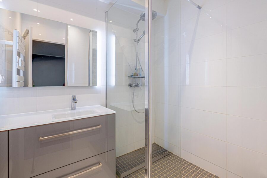 Maison à vendre à Louveciennes — Vue parc & jardin — photo 18