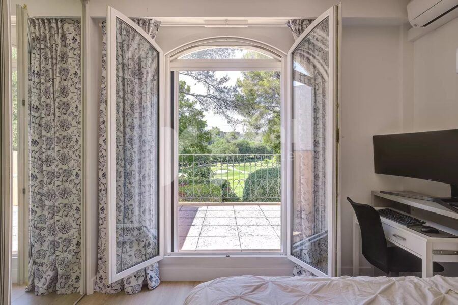 Maison à vendre à Mougins — Vue golf — photo 15