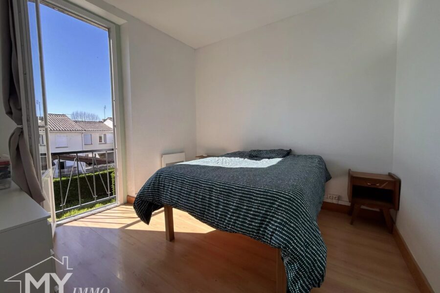 Maison à vendre à Sainte-Foy-la-Grande — Vue sur la ville — photo 13