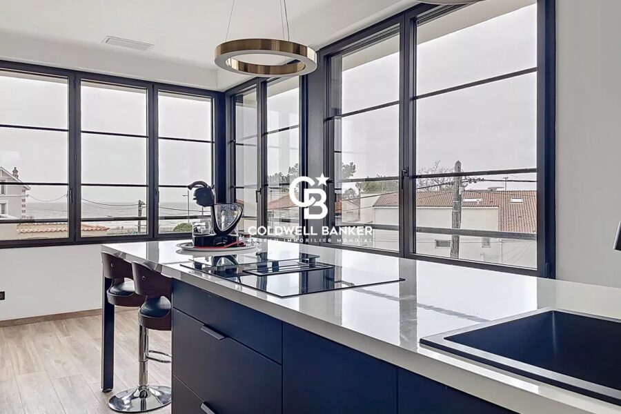Maison à vendre à Saint-Georges-de-Didonne — Vue mer — photo 4