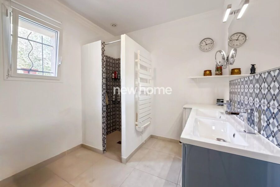 Maison à vendre à Montauroux — Vue montagne — photo 13