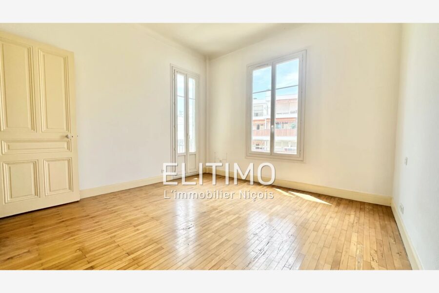 Appartement à vendre à Nice — Vue sur la ville — photo 8