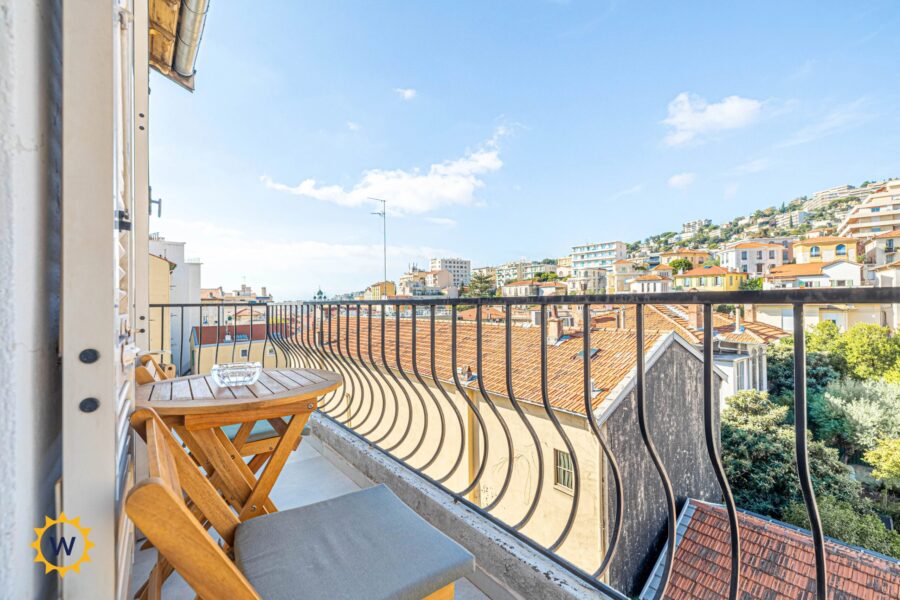 Appartement à vendre à Nice — Vue montagne — photo 1