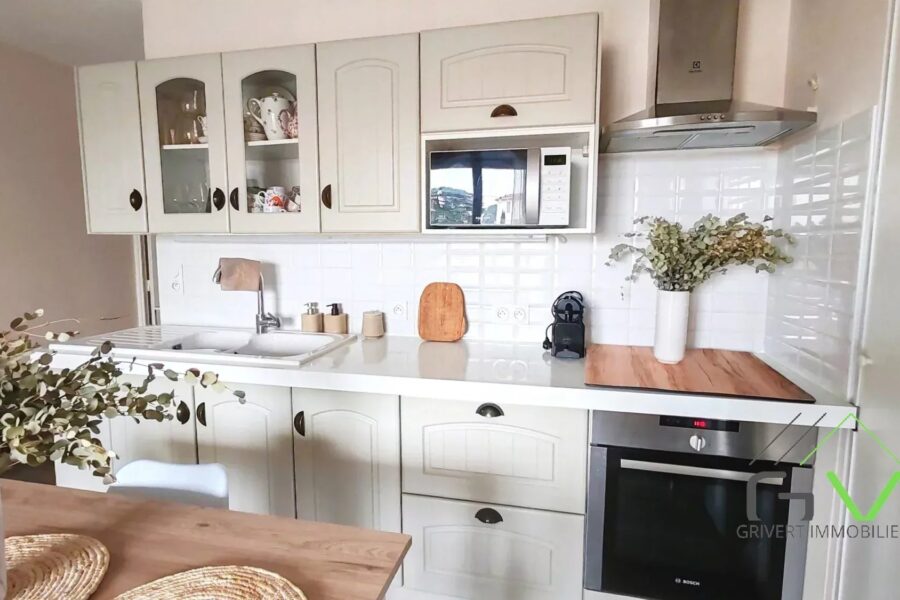 Appartement à vendre à Nîmes — Vue sur la ville — photo 4