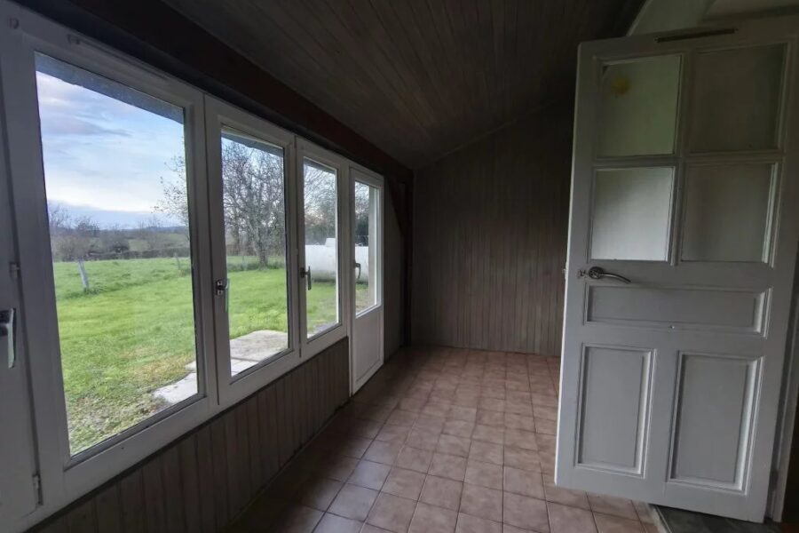 Maison à vendre à Savigny-Poil-Fol — Vue montagne — photo 1