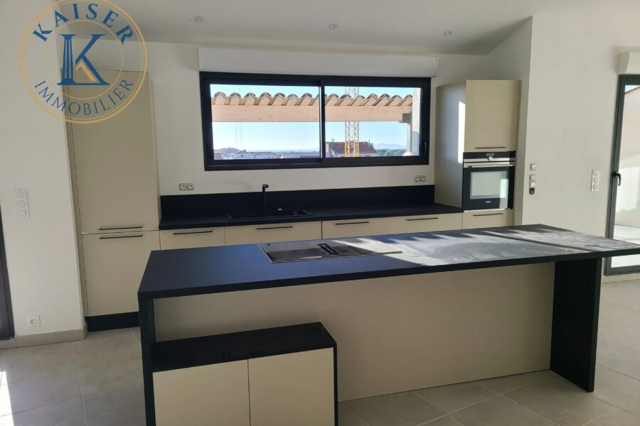 Appartement à vendre à La Londe-les-Maures — Vue mer — photo 8