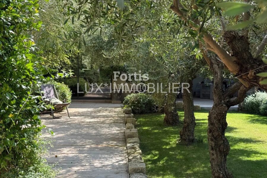 Maison à vendre à Paradou — Vue montagne — photo 32