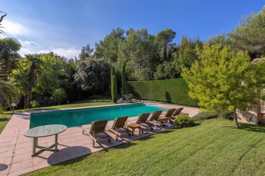 Maison à vendre à La Colle-sur-Loup — Vue montagne — photo 3