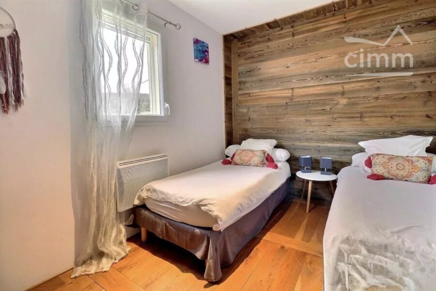 Maison à vendre à Lagorce — Vue montagne — photo 15