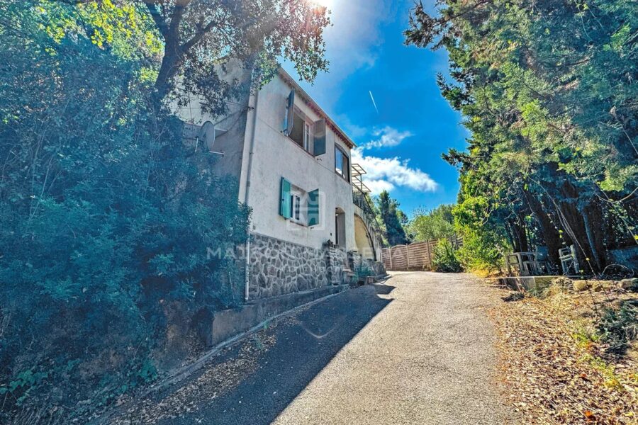 Maison à vendre à Nice — Vue montagne — photo 6