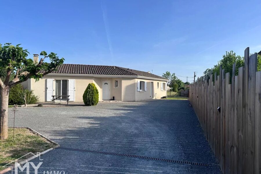Maison à vendre à Le Fleix — Vue parc & jardin — photo 2
