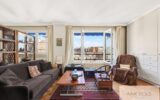 Appartement à vendre à Paris 15e arrondissement — Vue sur la ville — photo 6