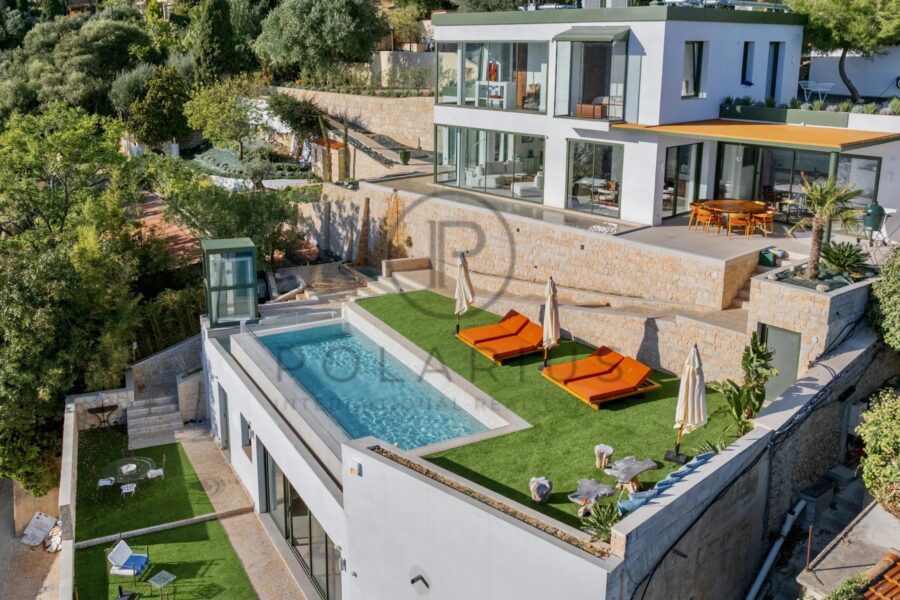 Maison en location vacances à Roquebrune-Cap-Martin — Vue mer — photo 2
