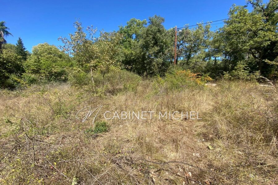 Terrain à vendre à Roquefort-les-Pins — Vue dégagée — photo 2