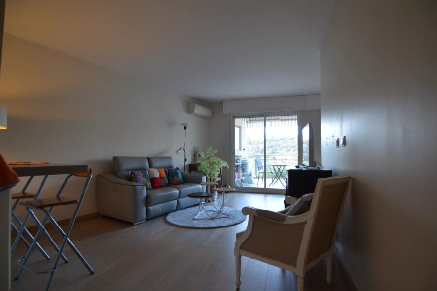 Appartement à louer à Nice — Vue nature — photo 2