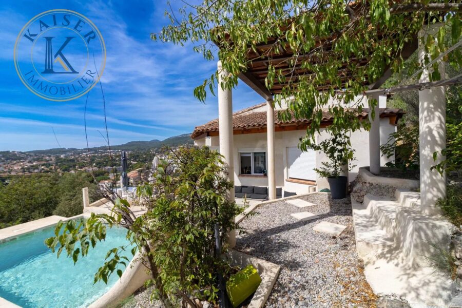 Maison à vendre à Toulon — Vue mer — photo 2