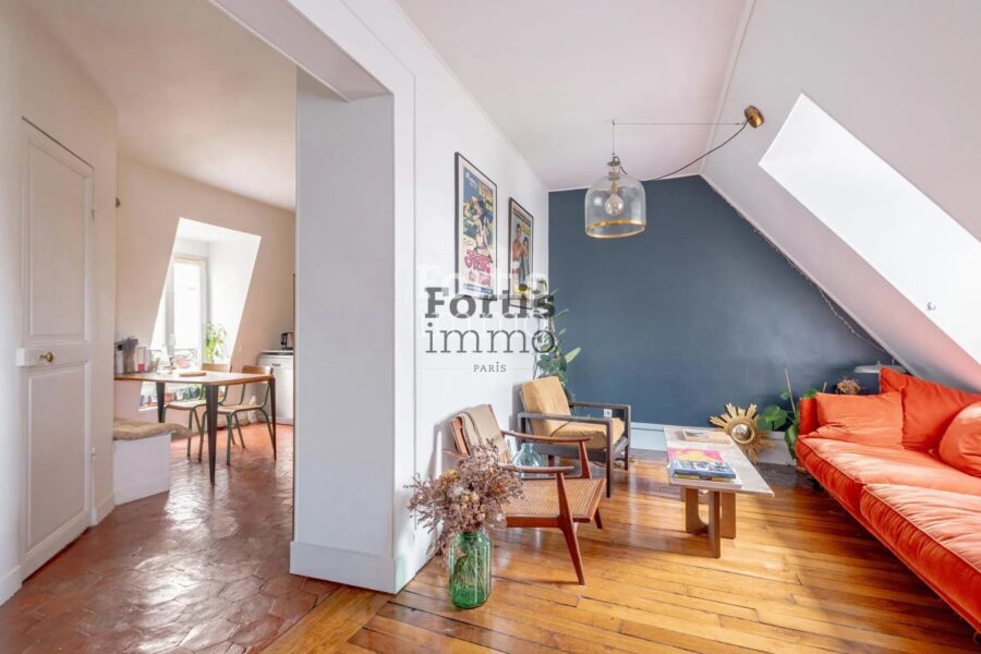 Appartement à vendre à Paris 10e arrondissement — Vue sur la ville — photo 10
