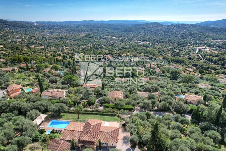 Maison à vendre à Le Tignet — Vue mer — photo 2