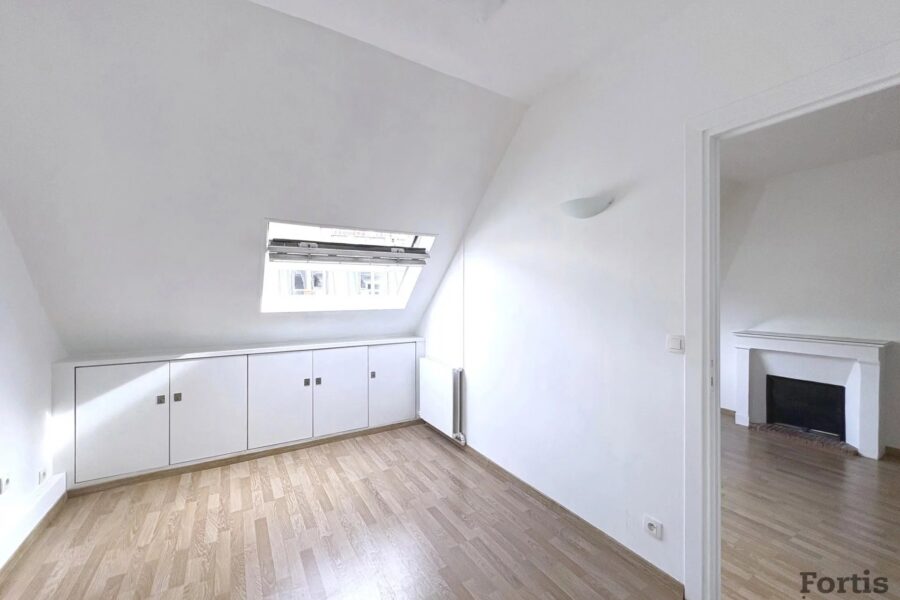 Appartement à vendre à Paris 8e arrondissement — Vue sur la ville — photo 12