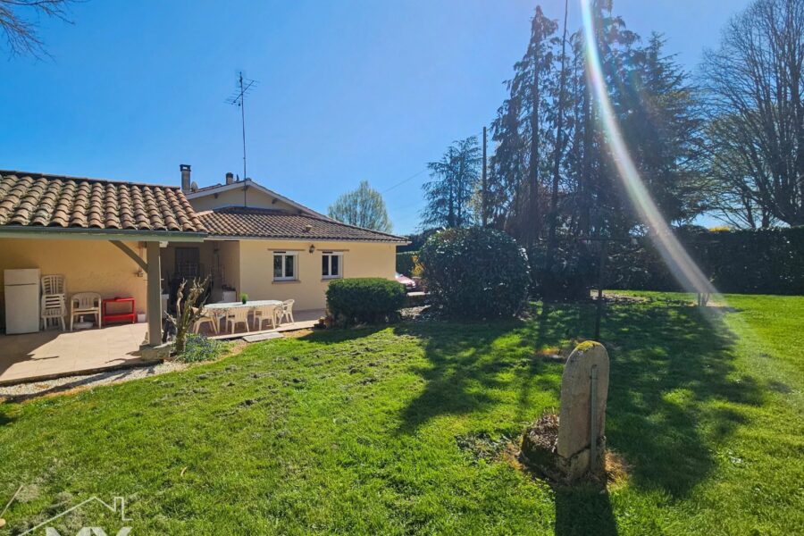 Maison à vendre à La Roquille — Vue parc & jardin — photo 26