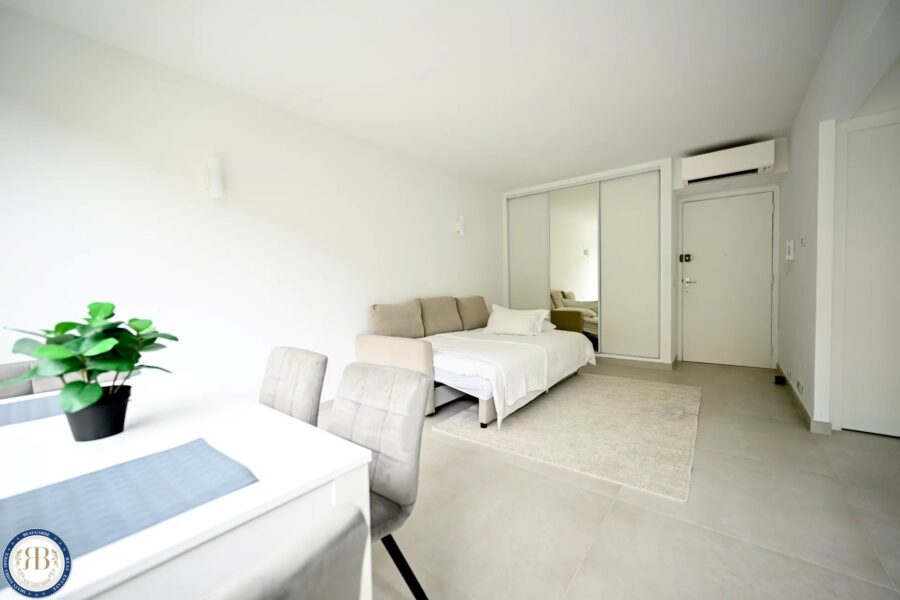 Appartement à vendre à Beaulieu-sur-Mer — Vue montagne — photo 8