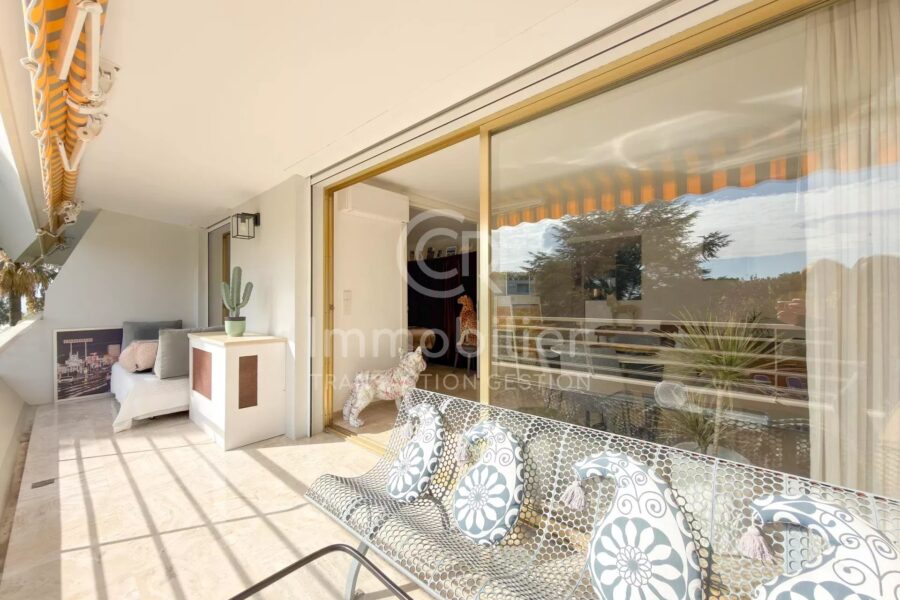 Appartement à vendre à Cannes — Vue parc & jardin — photo 2