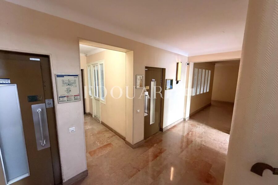 Appartement à vendre à Menton — Vue sur la ville — photo 8