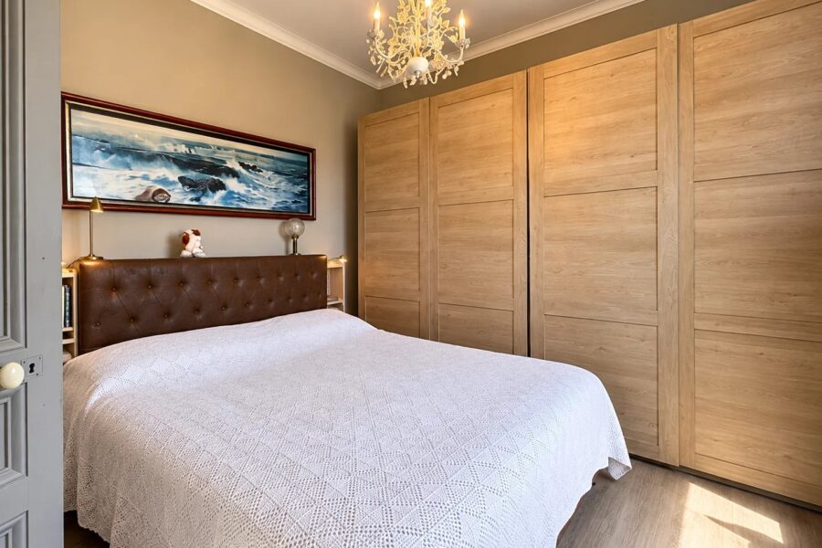Maison à vendre à Saint-Raphaël — Vue parc & jardin — photo 5