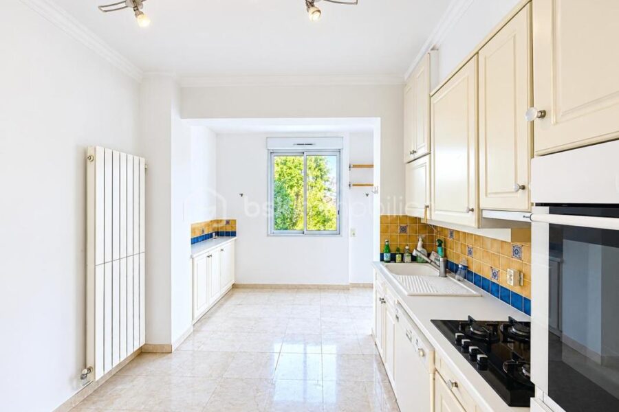 Maison à vendre à Marnes la coquette — Vue parc & jardin — photo 5
