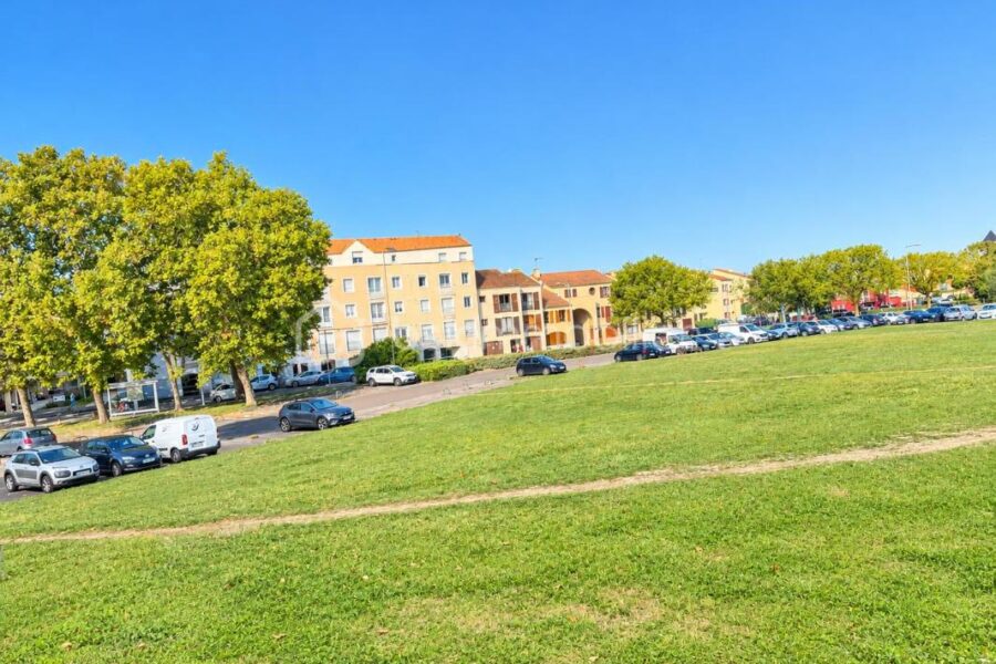 Appartement à vendre à Les Sables-d&rsquo;Olonne — Vue marina & port — photo 6