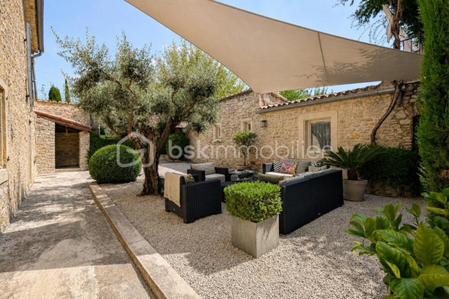 Maison à vendre à Grignan — Vue nature — photo 6