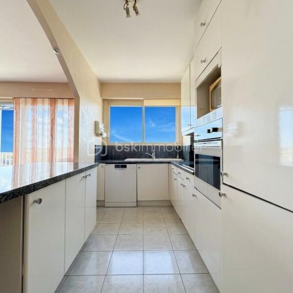 Appartement à vendre à Courbevoie — Vue sur la ville — photo 5