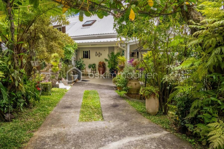 Maison à vendre à Saint-Denis — Vue mer — photo 6
