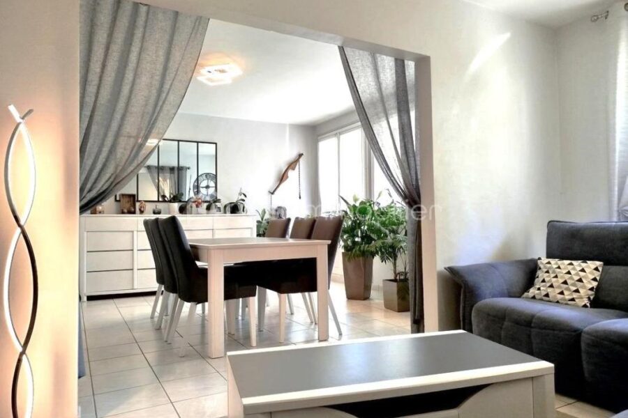 Appartement à vendre à Le Plessis-Trévise — Vue parc & jardin — photo 6