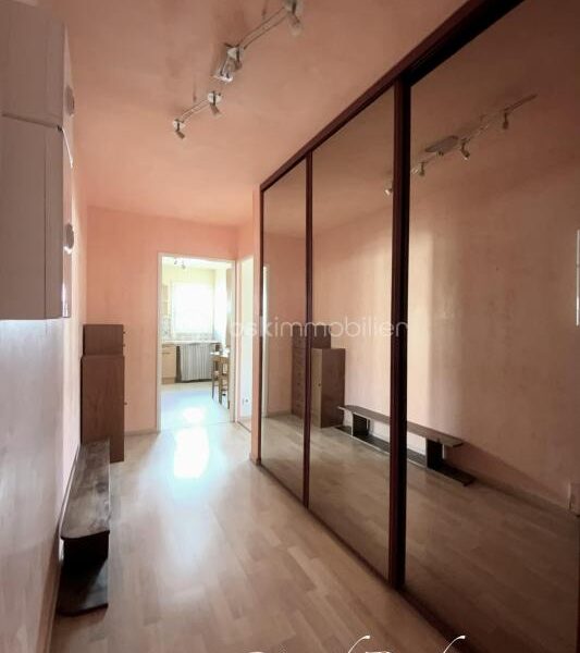 Appartement à vendre à Suresnes — Vue sur la ville — photo 5