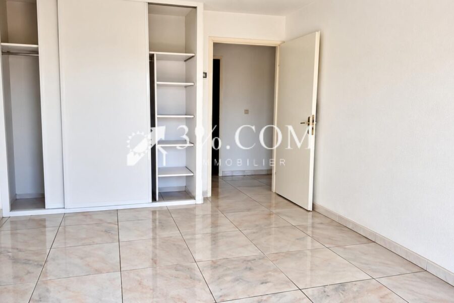 Appartement à vendre à Saint-Raphaël — Vue mer — photo 5