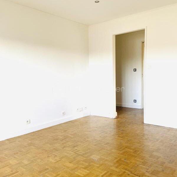 Appartement à vendre à Champigny-sur-Marne — Vue sur la ville — photo 5