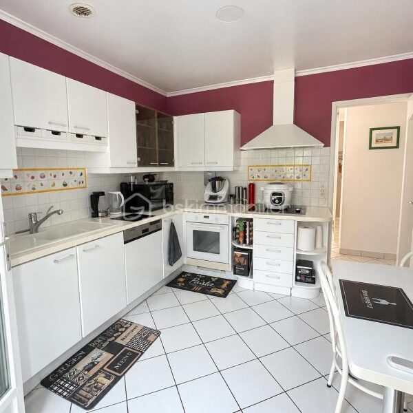 Maison à vendre à Étigny — Vue dégagée — photo 8