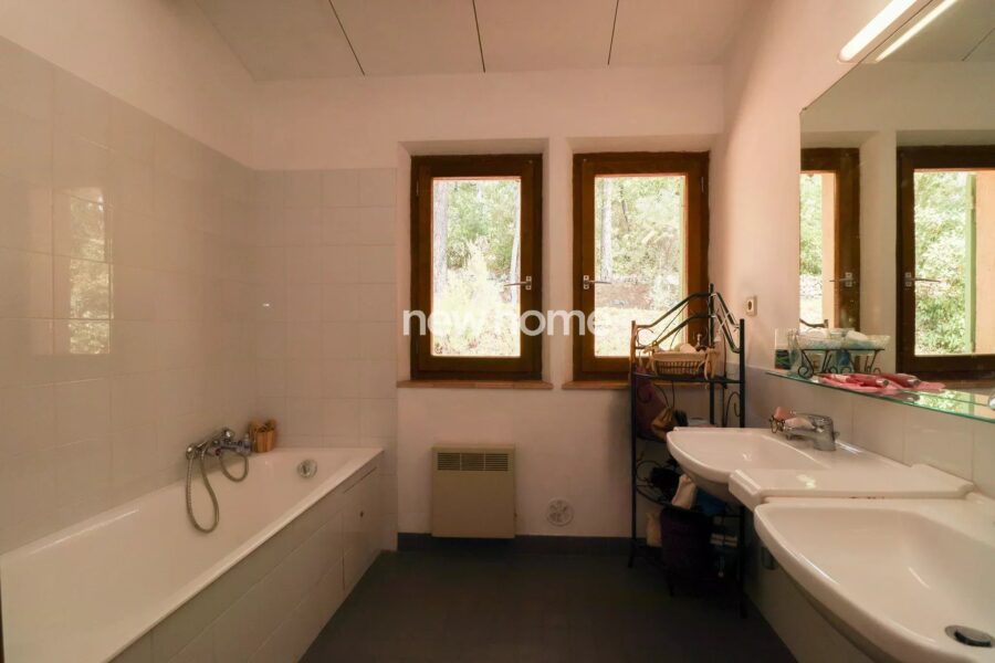 Maison à vendre à Seillans — Vue parc & jardin — photo 14