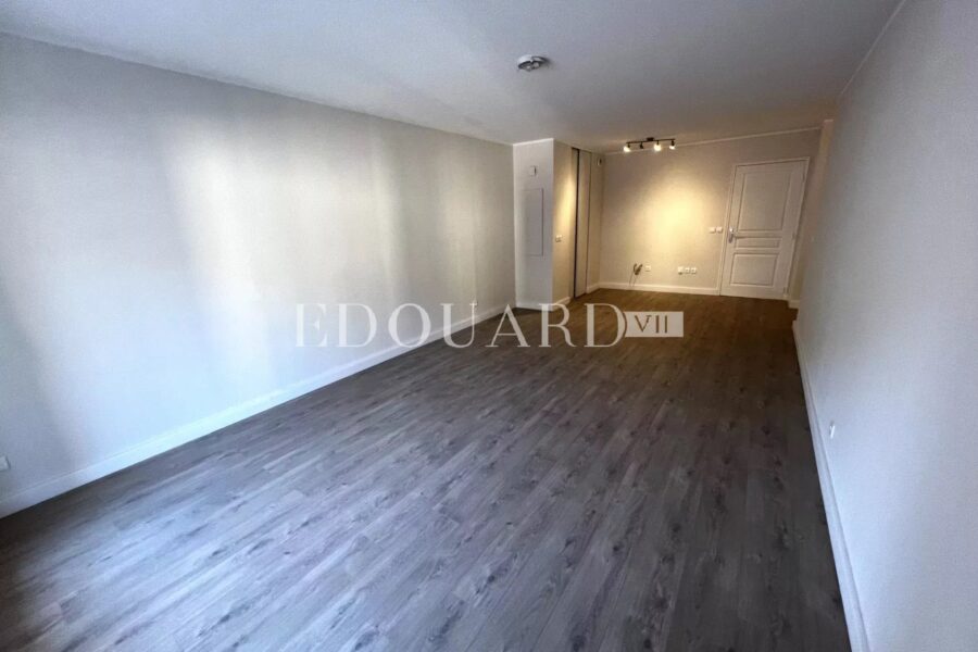Appartement à vendre à Menton — Vue sur la ville — photo 5