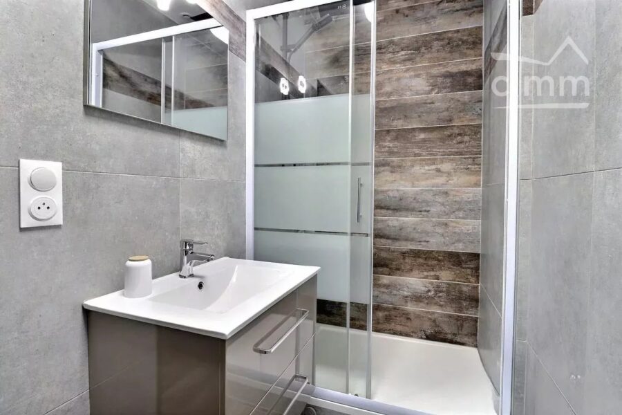 Maison à vendre à Lagorce — Vue montagne — photo 22