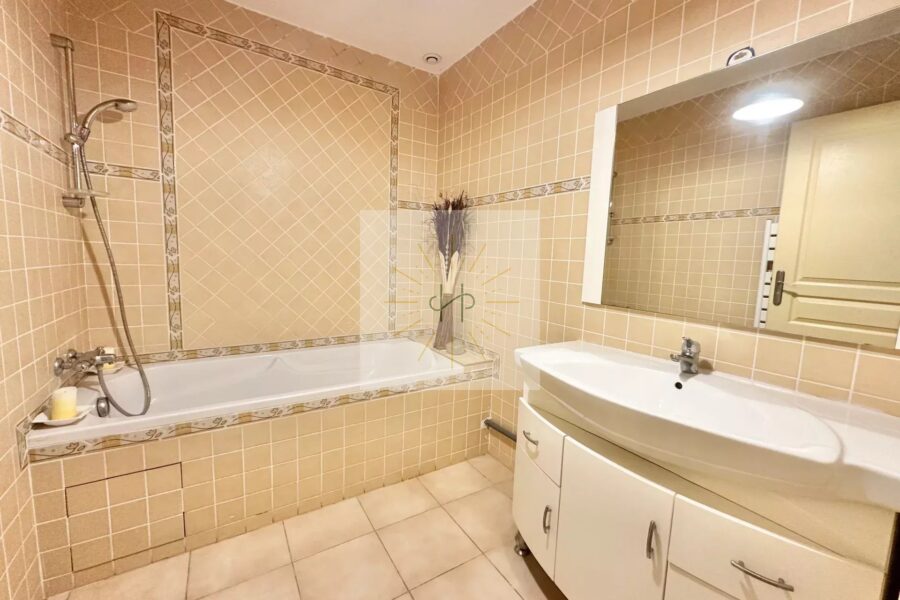 Maison à vendre à Montélimar — Vue montagne — photo 19