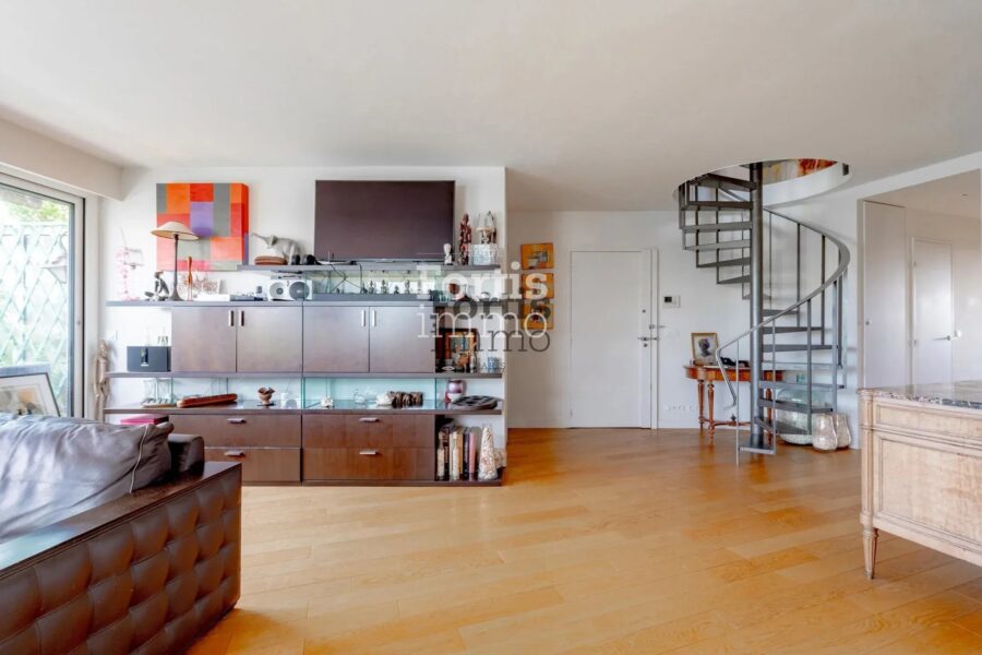 Appartement à vendre à Paris 14e arrondissement — Vue sur la ville — photo 3