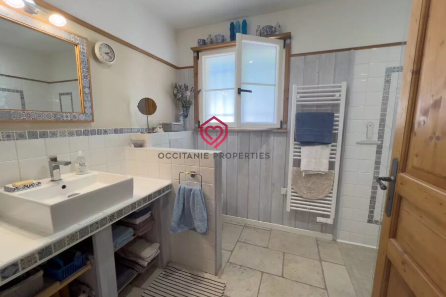 Maison à vendre à Malves-en-Minervois — Vue parc & jardin — photo 10
