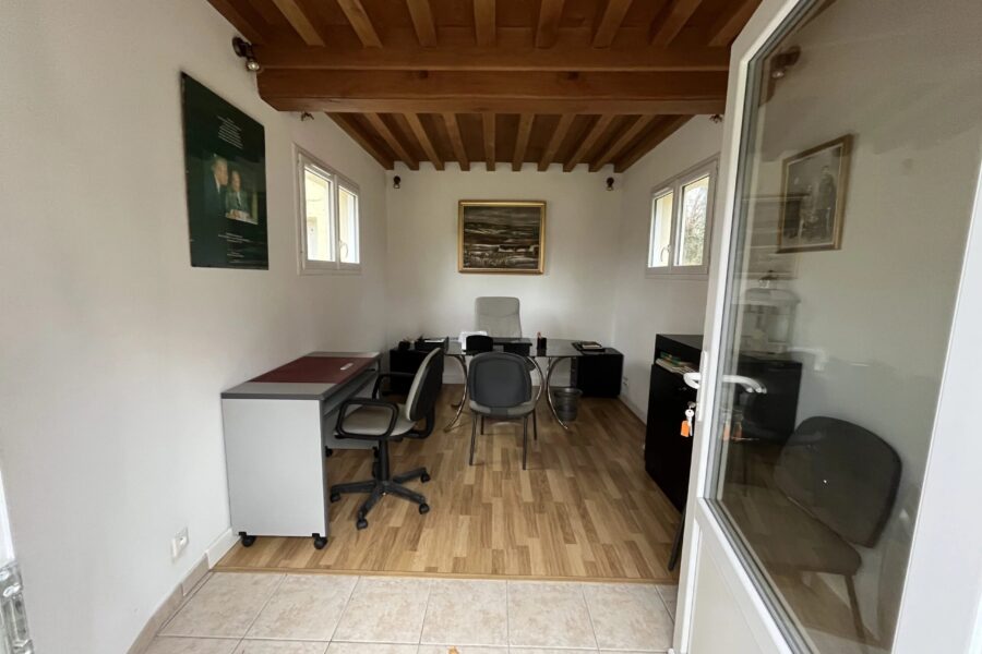 Maison à vendre à Saint-Léger-de-Fougeret — Vue nature — photo 10