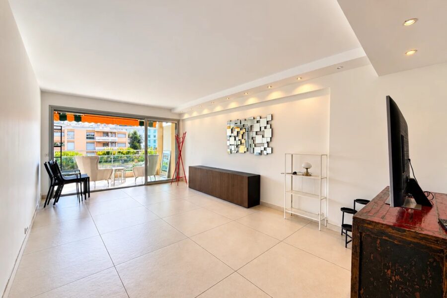 Appartement à vendre à Cannes — Vue parc & jardin — photo 2